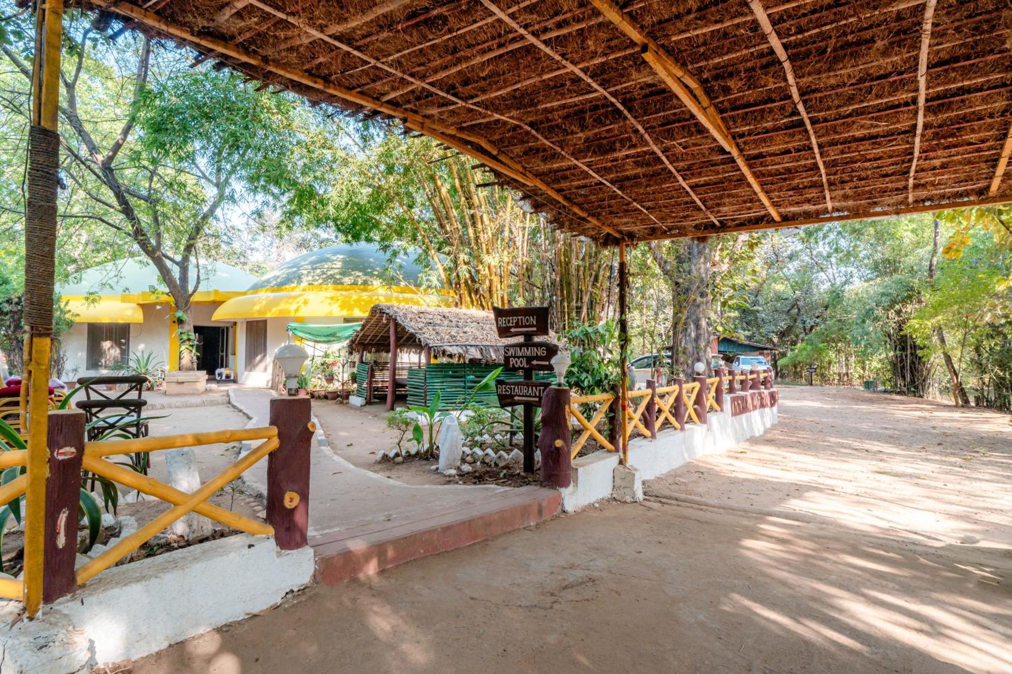 Treebo Premium Mowgli'S Den, Pench Ξενοδοχείο Khawāsa Εξωτερικό φωτογραφία