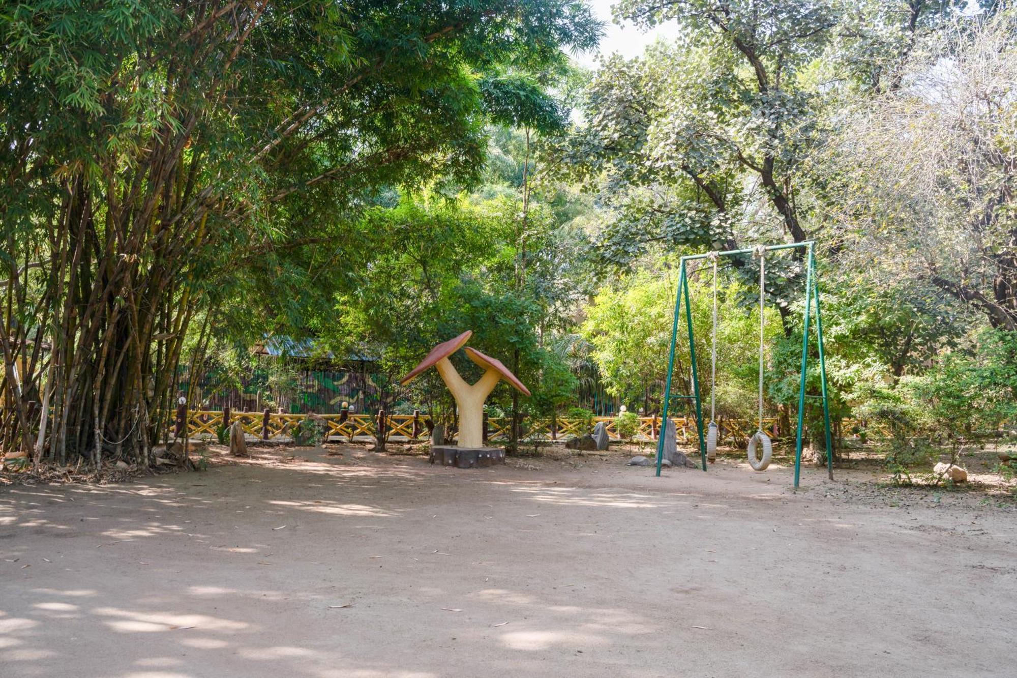 Treebo Premium Mowgli'S Den, Pench Ξενοδοχείο Khawāsa Εξωτερικό φωτογραφία